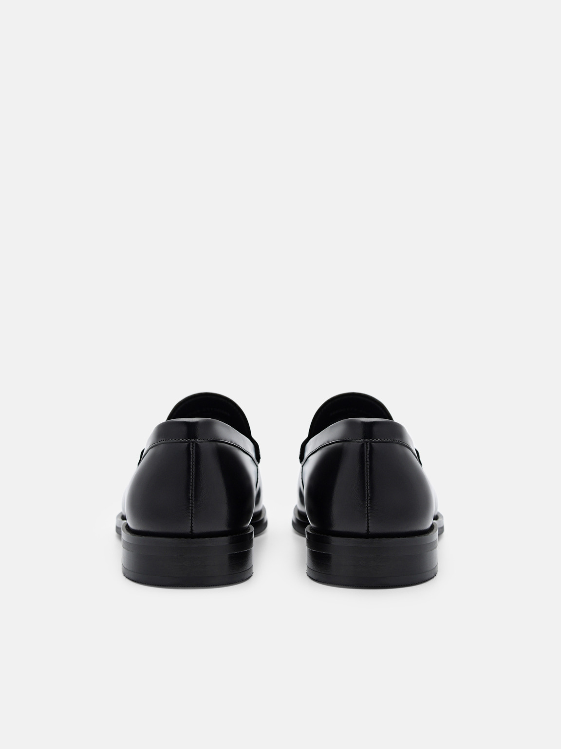 皮革乐福鞋, 黑色