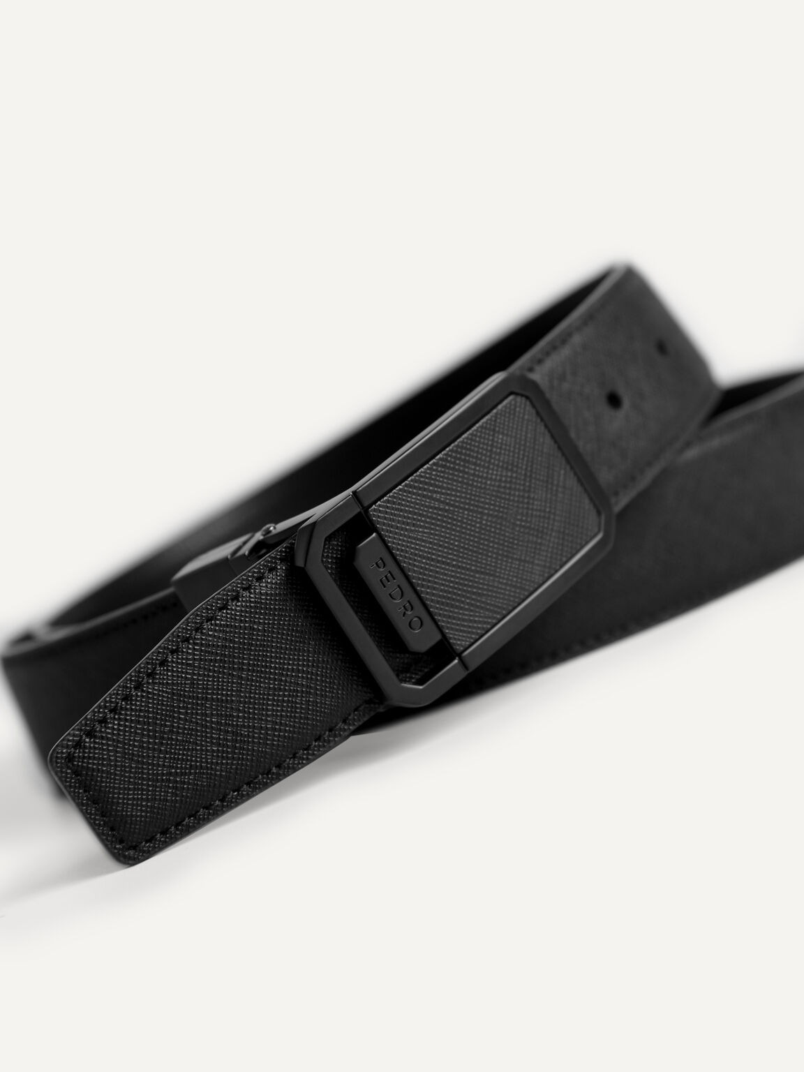Reversible Textured Leather Belt, Black