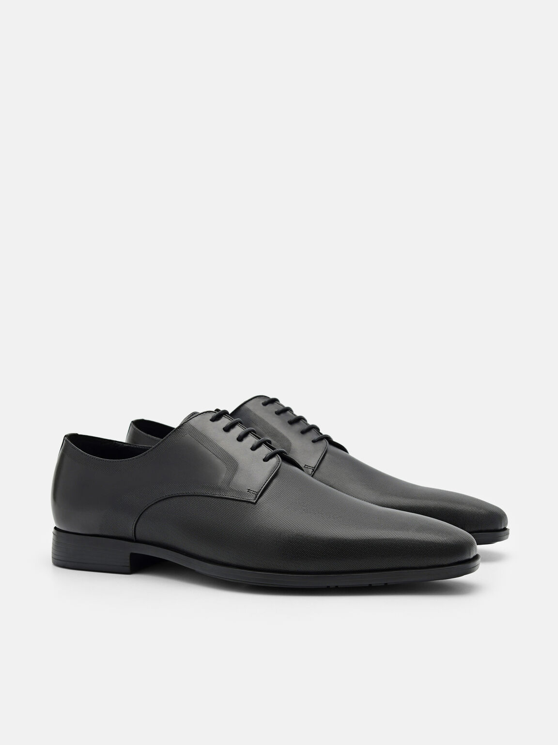 Altitude Lightweight Embossed Leather Derby Shoes, Black