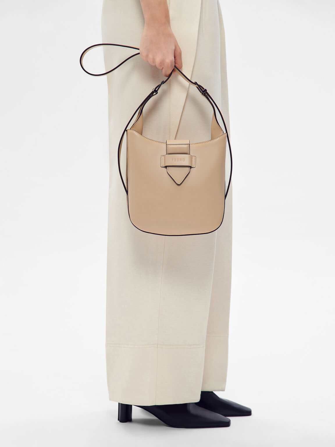 Fadia Shoulder Bag, Sand