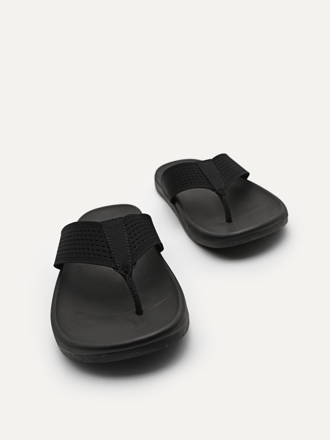 Knitted Lightweight Thong Sandals, Black