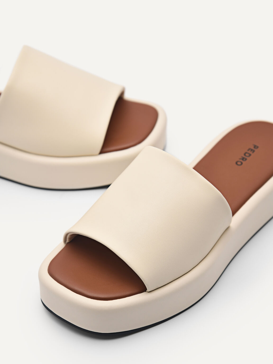 Slip-On Flatform Sandals, Beige