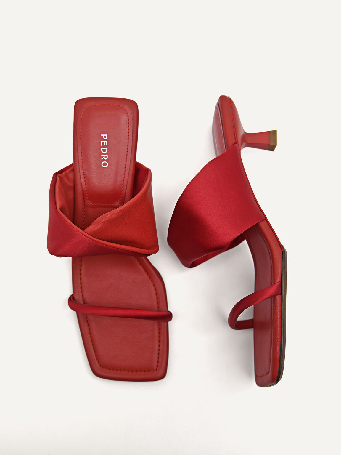 Heel Sandals with Twisted Strap, Red