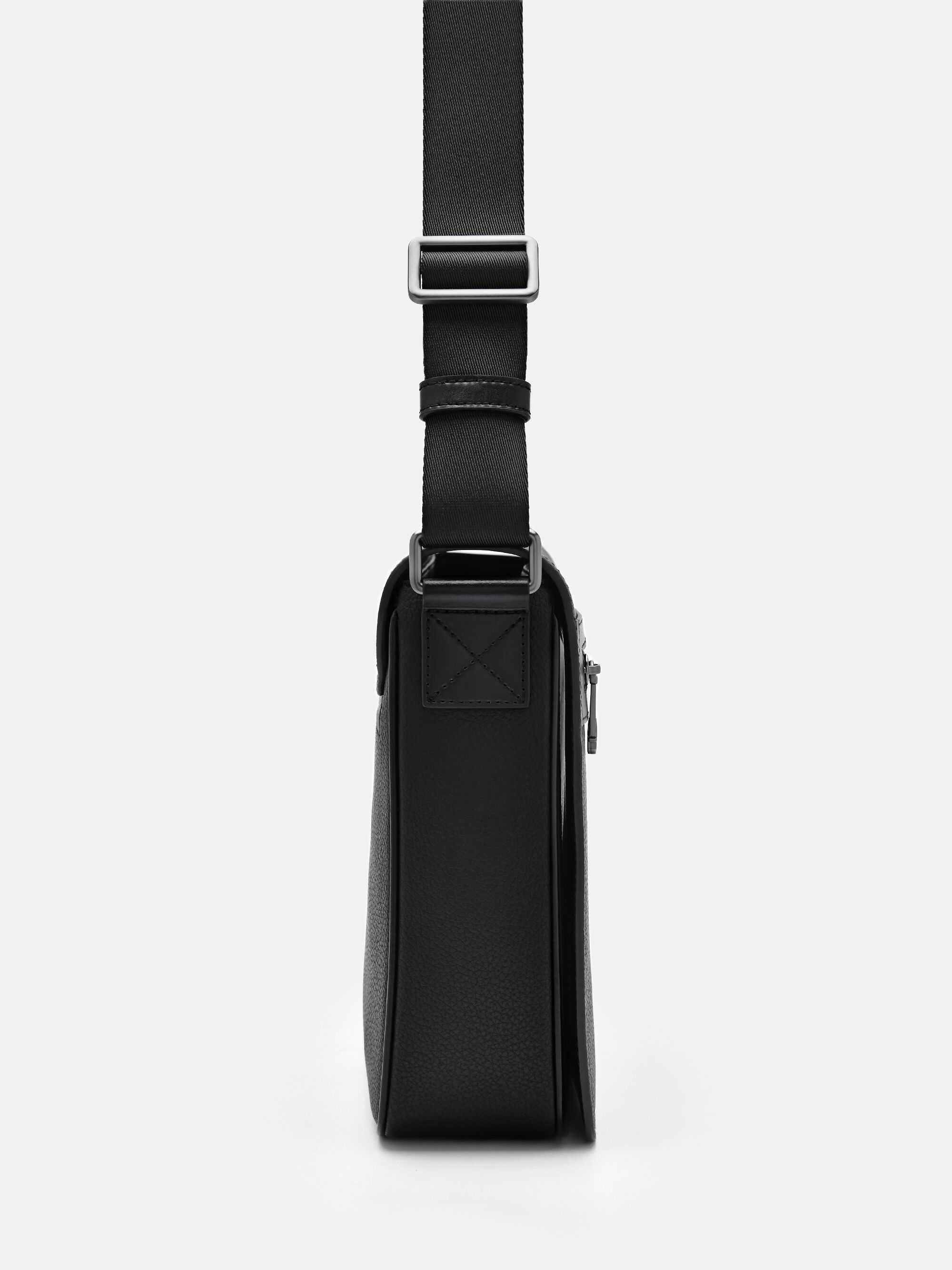 Black Messenger Bag - PEDRO US