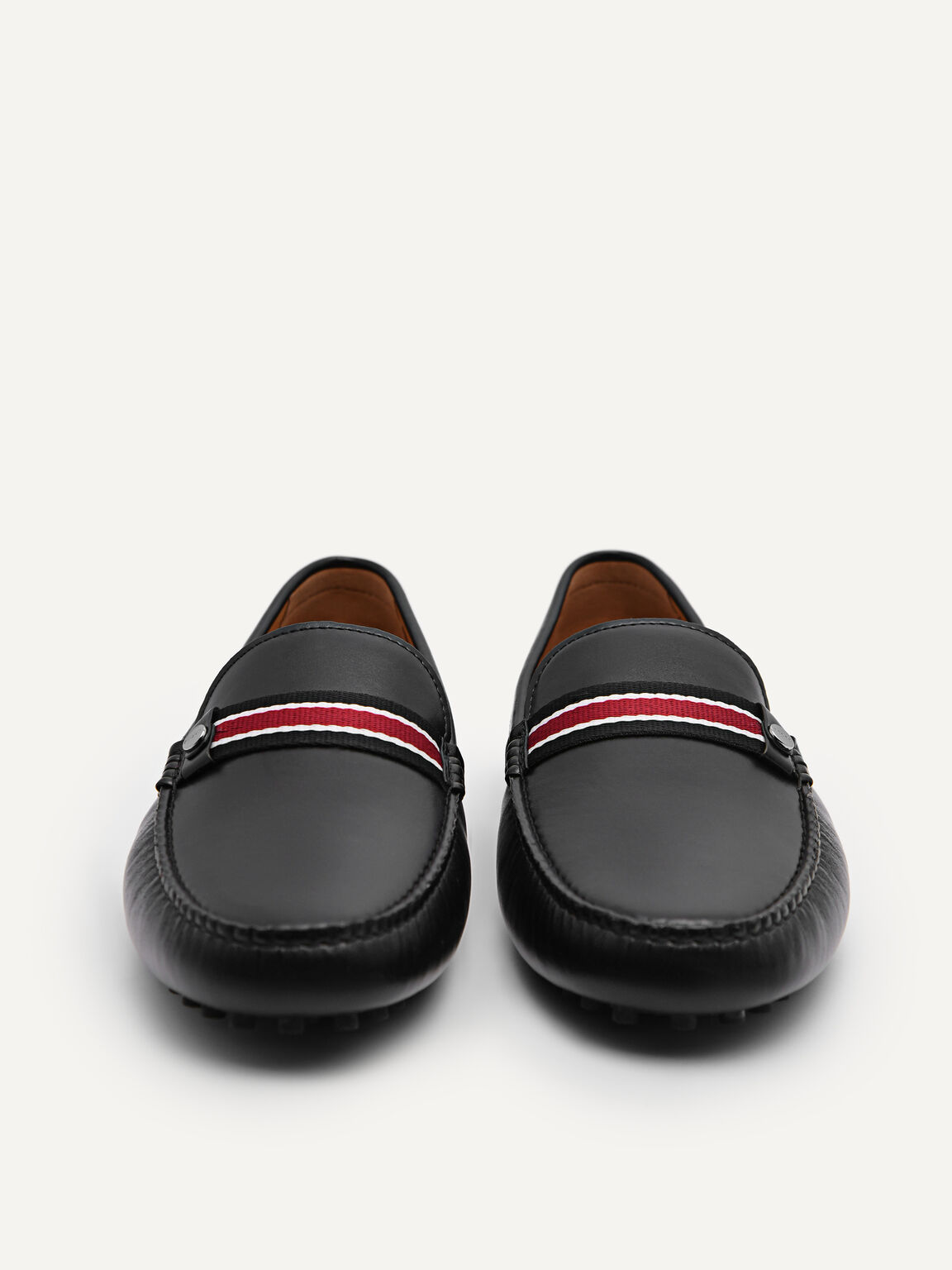 條紋莫卡辛鞋, 黑色