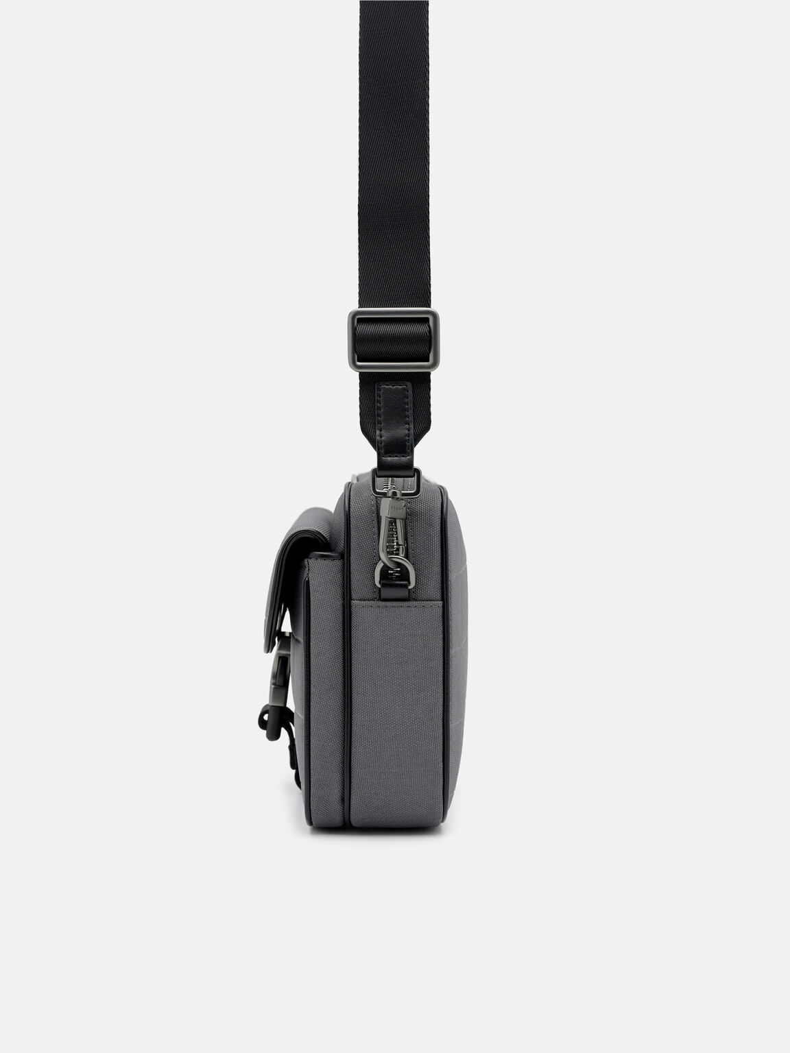 Taper Compact Crossbody Bag, Grey Nylon
