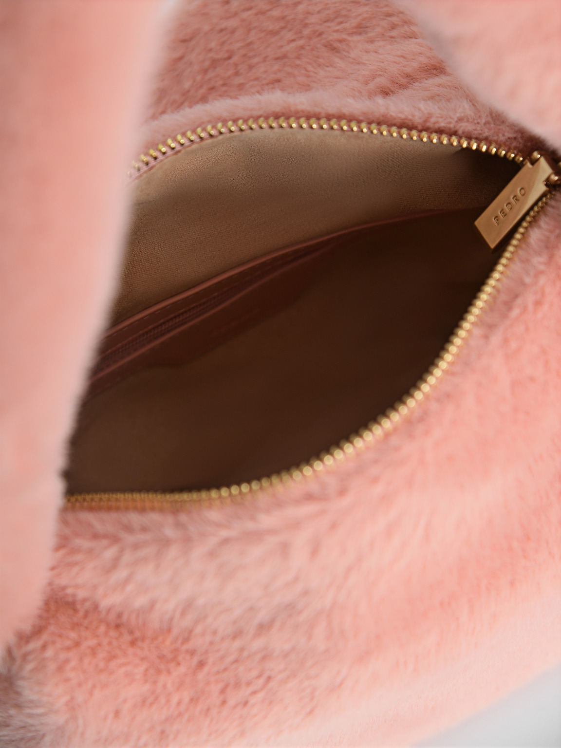 Knotted Faux Fur Shoulder Bag, Pink