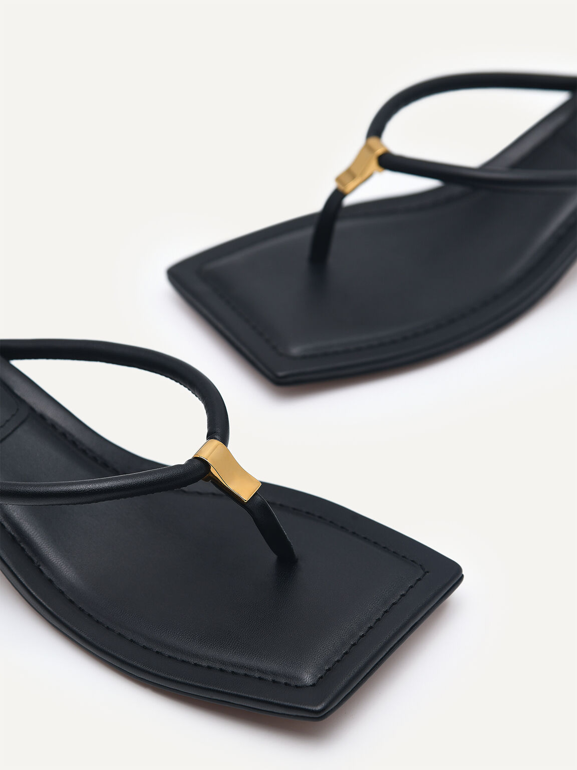 Fava Sandals, Black