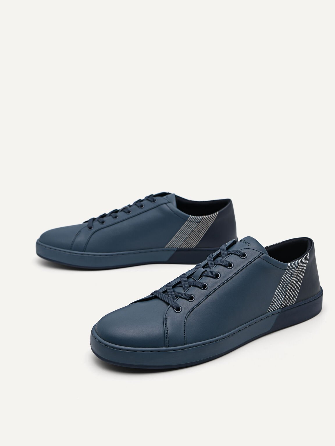 Contrasting Courts Sneakers, Blue