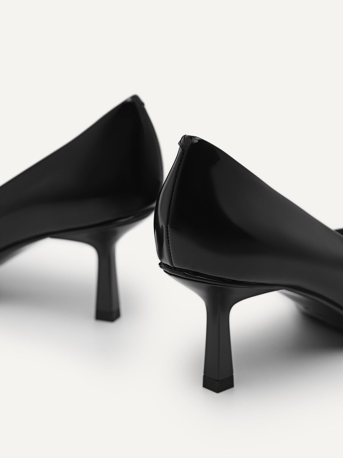 Patent Leather Pointed Pumps, Black