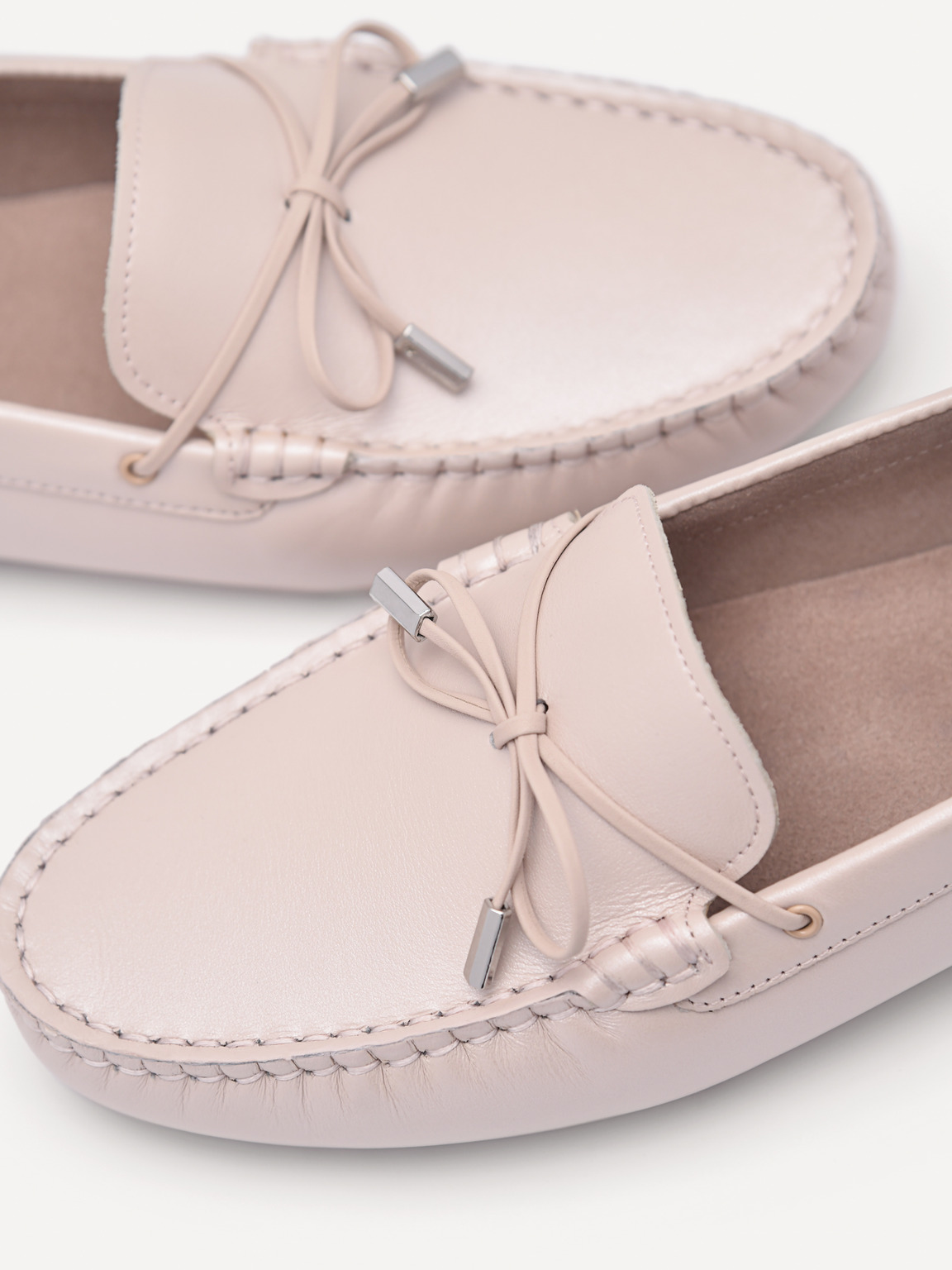 Pearlized Calf Leather Bow Moccasins, Nude
