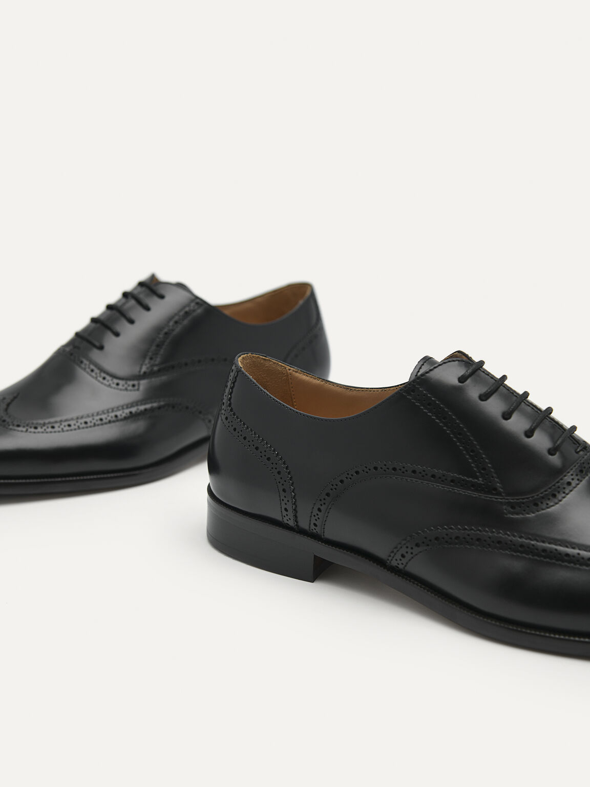 Black Baker Leather Oxford Shoes, Black