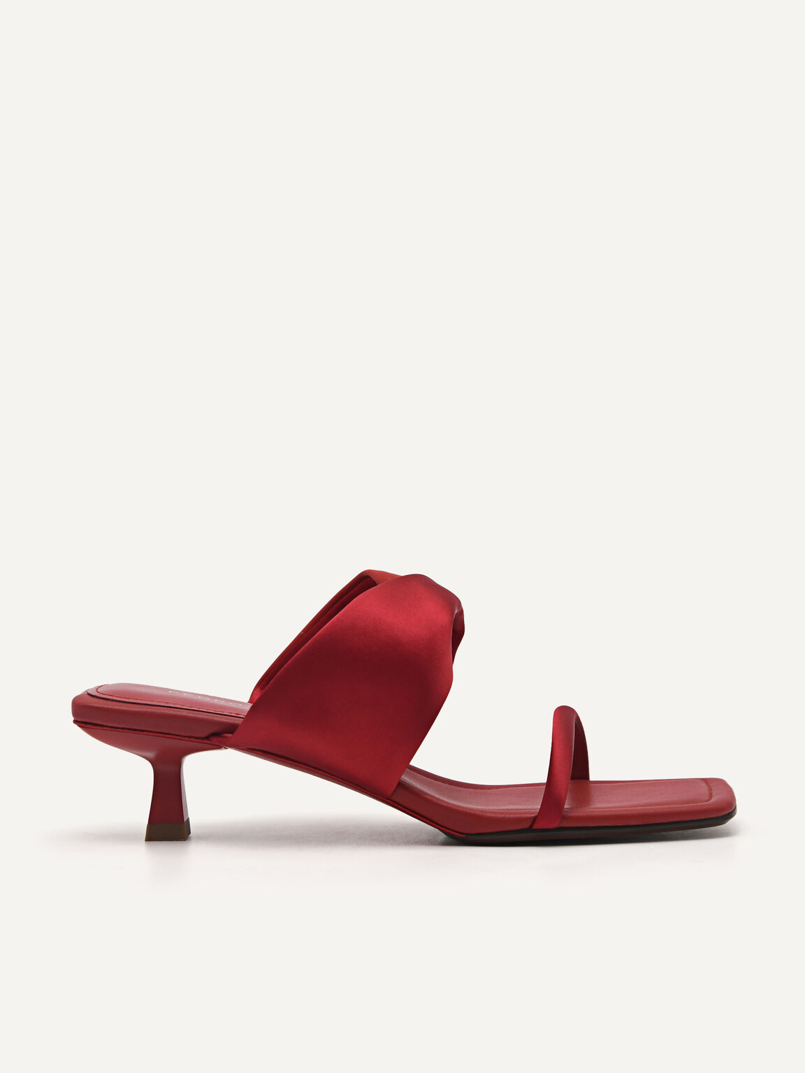 Heel Sandals with Twisted Strap, Red