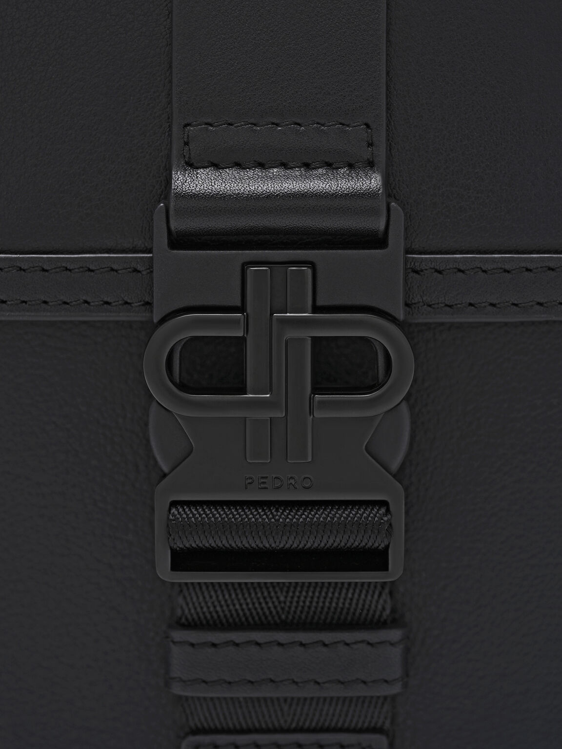 Tex Leather Crossbody Bag, Black Tumble