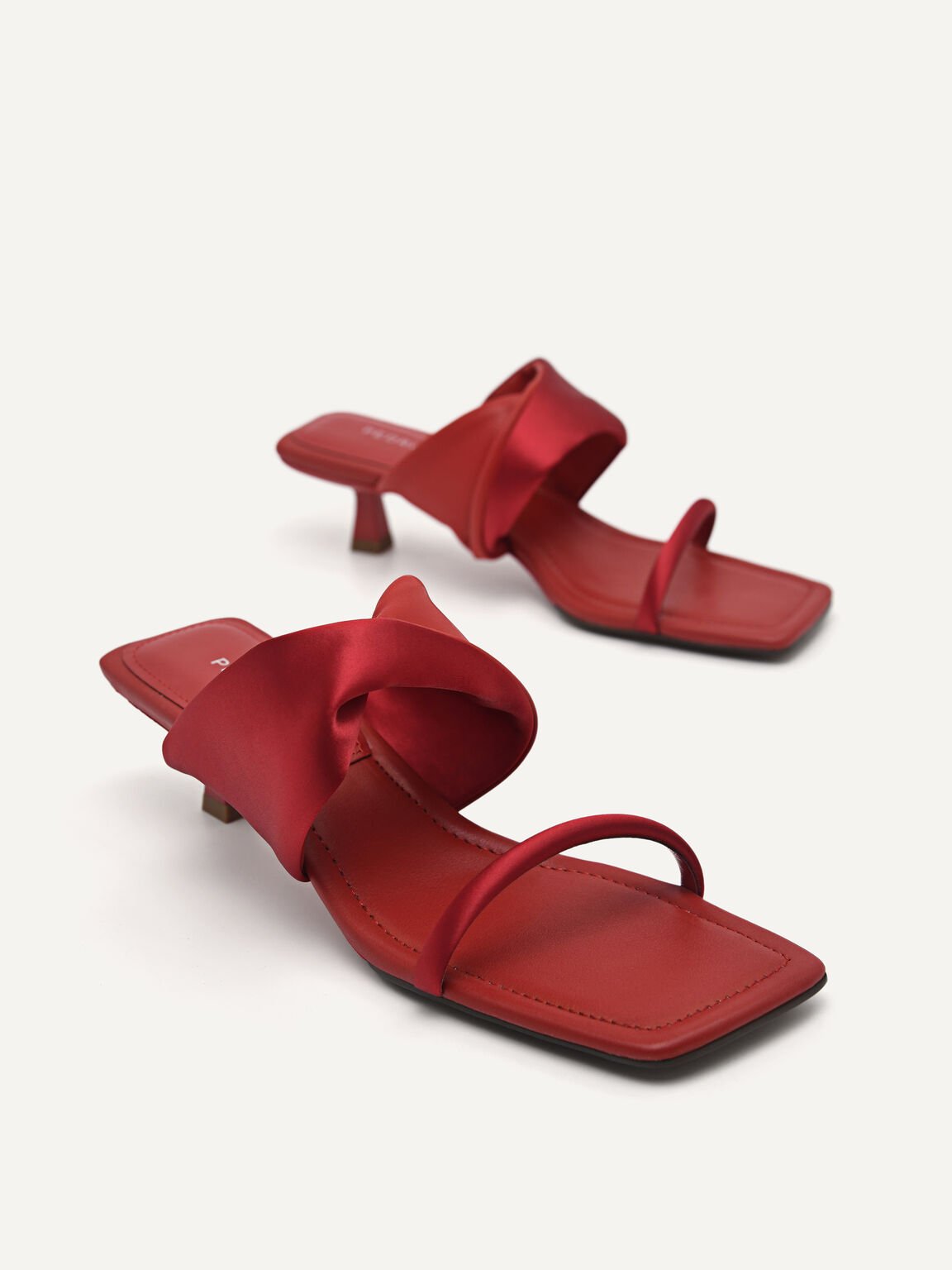 Heeled Sandals with Twisted Strap, Red