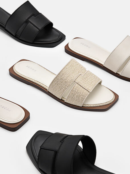 Iza Flat Sandals, Chalk