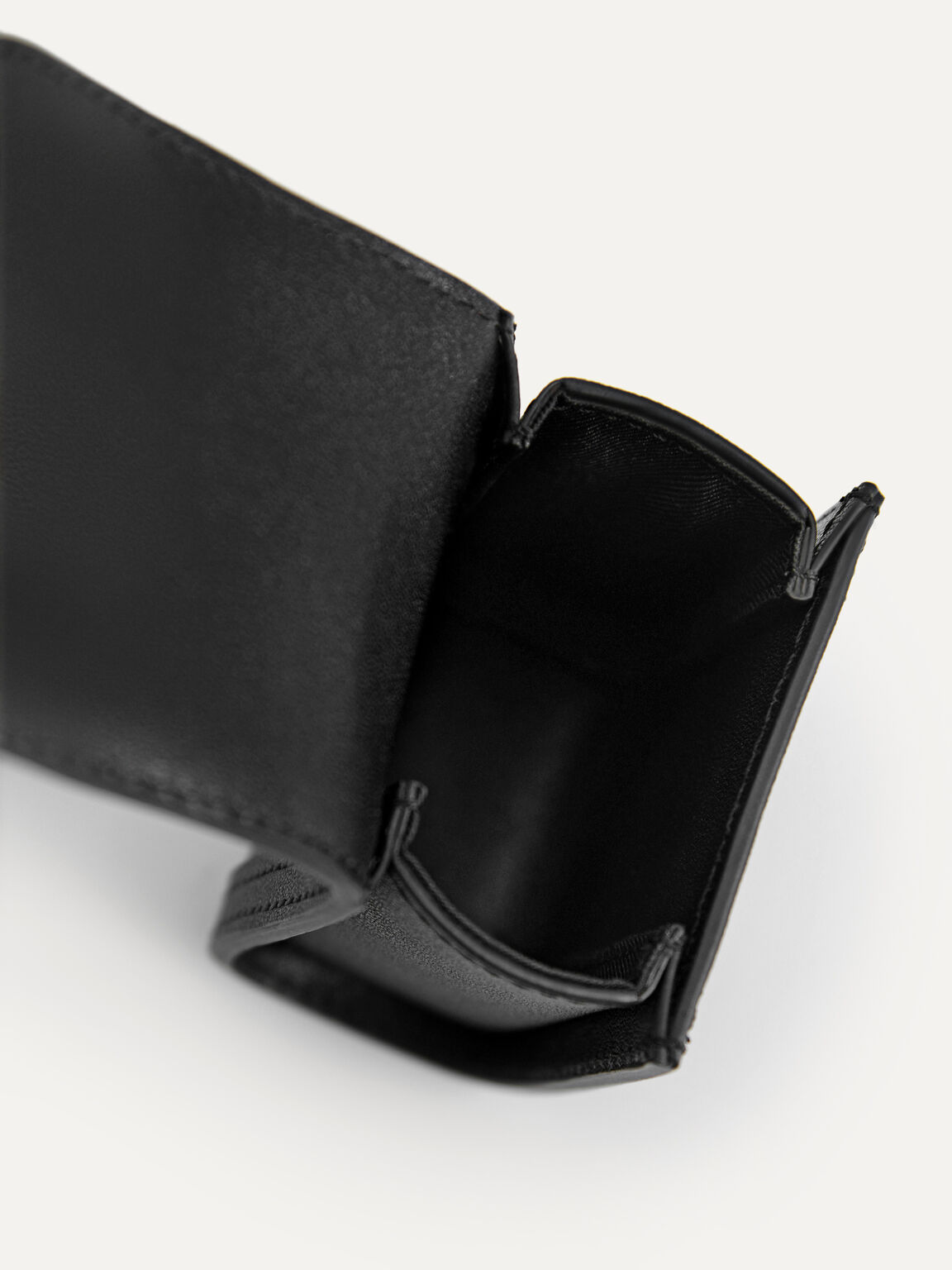 Leather Two-Tone AirPod Pouch, Black