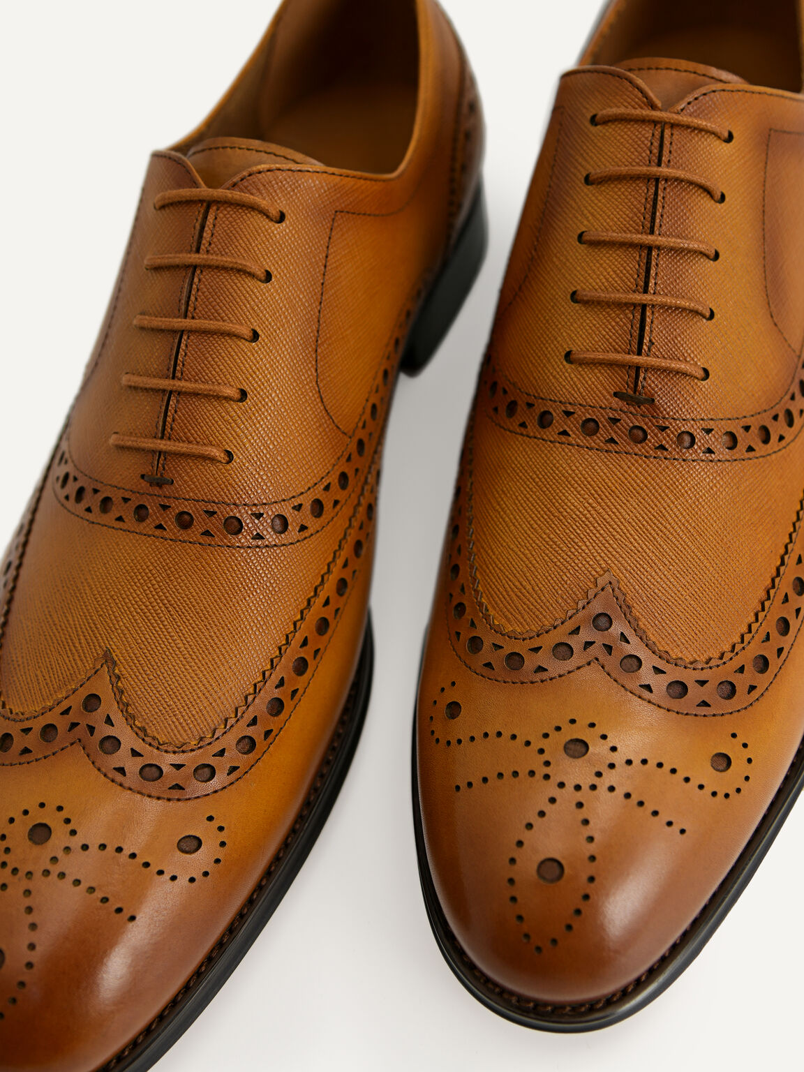Textured Brogue Oxford Shoes, Camel