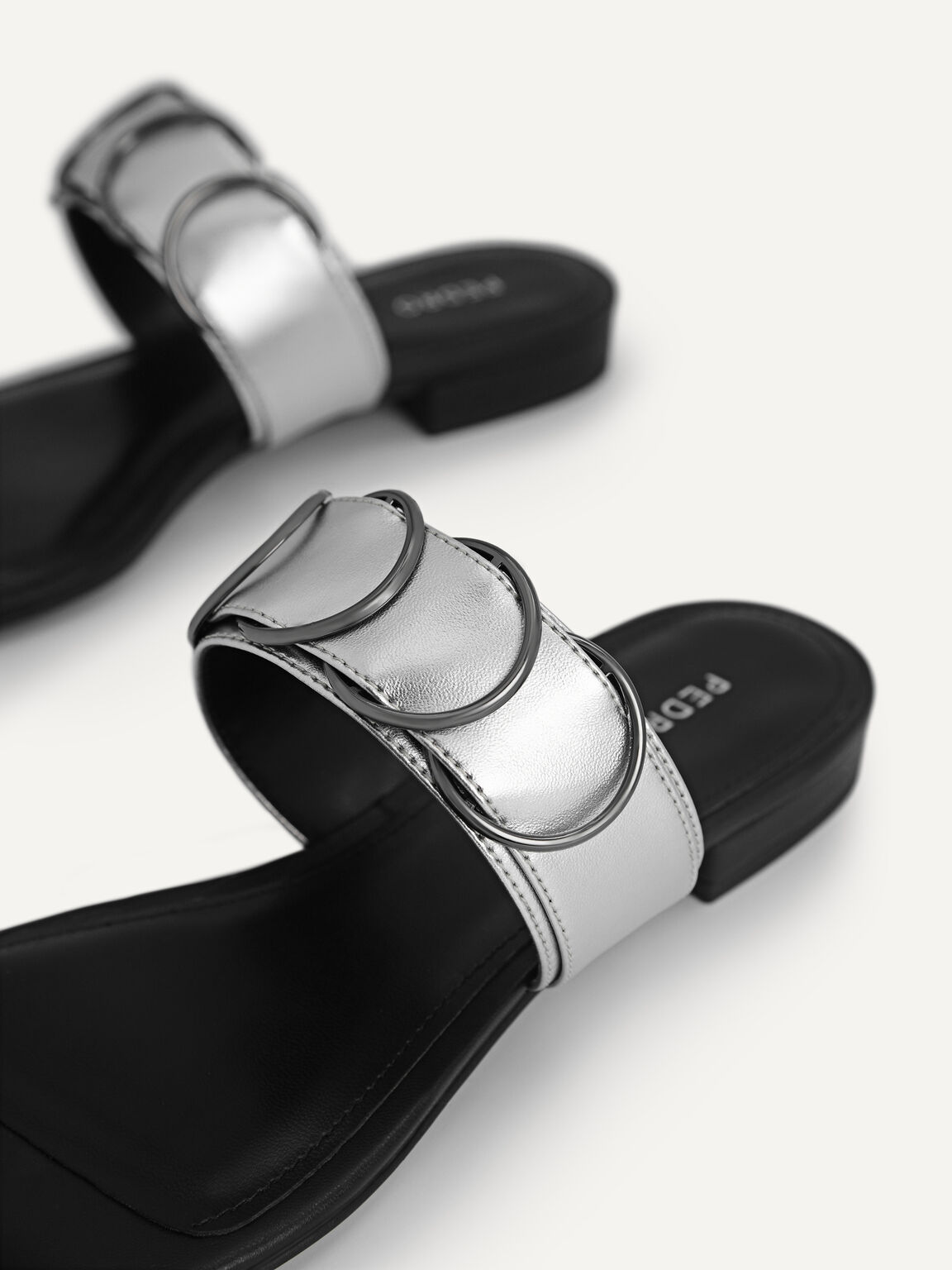 Metallic Toe Loop Sandals, Silver, hi-res
