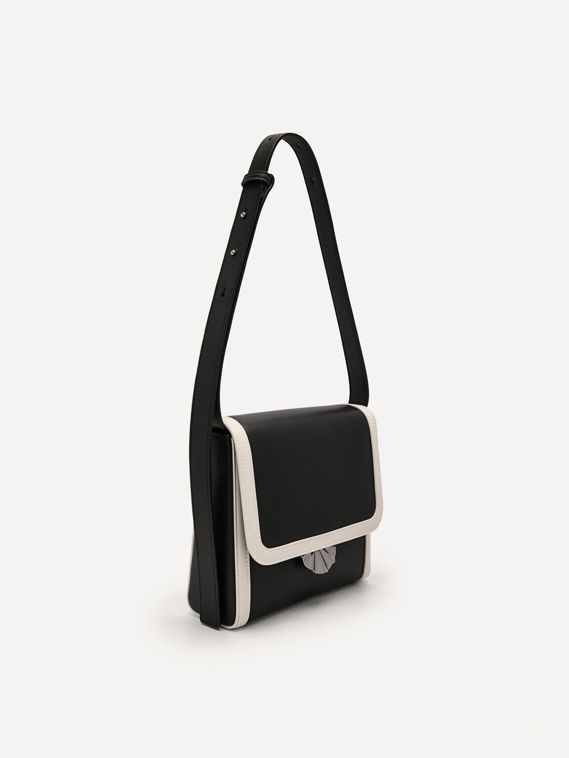Iris Shoulder Bag, Black