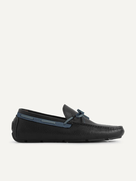 Textured Leather Moccasins with Bow, Black