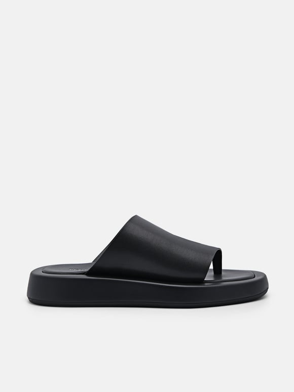 Este Thong Sandals, Black