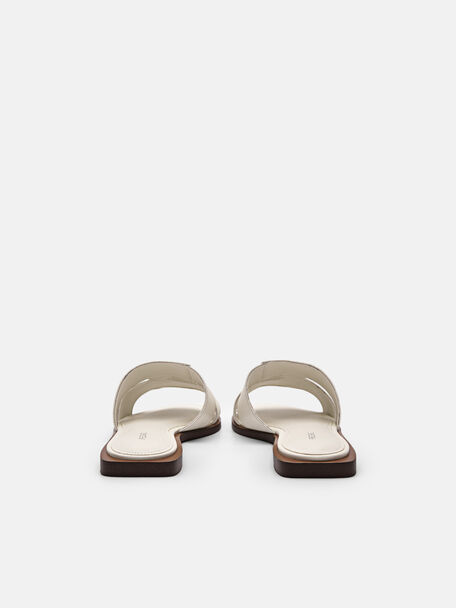 Iza Flat Sandals, Chalk