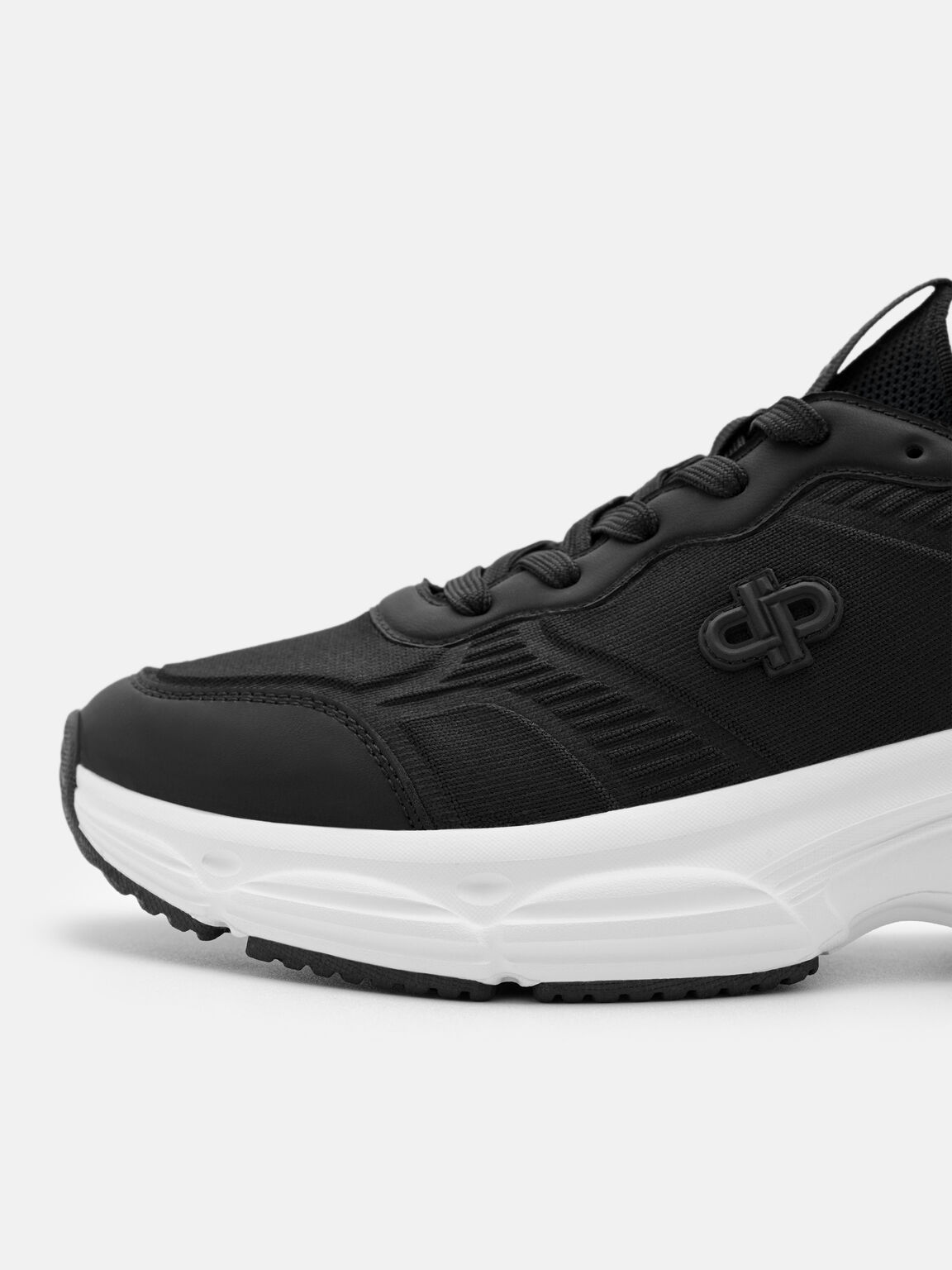 Nyx Knitted Sneakers, Black
