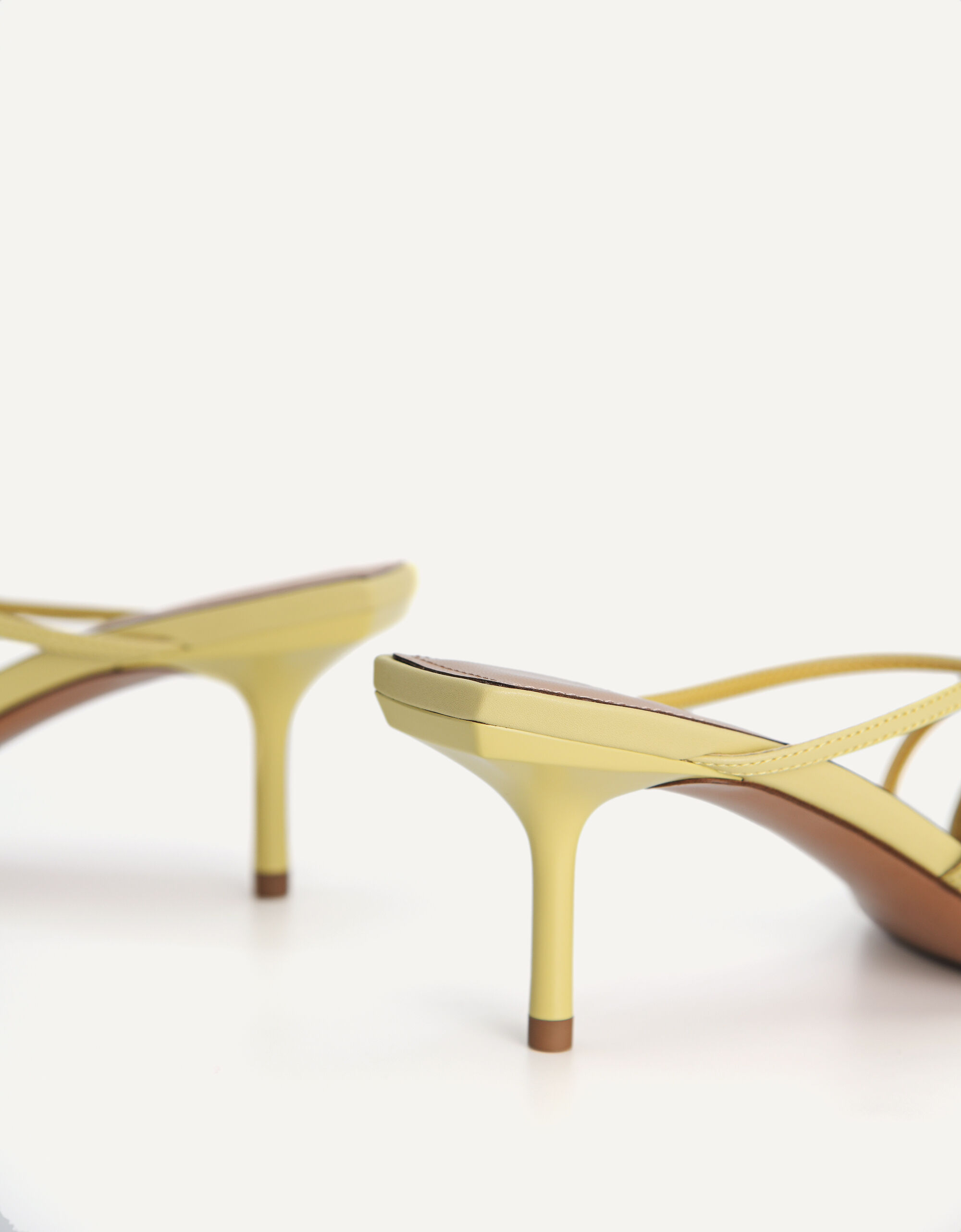 Pointed Toe Leather Heels - PEDRO MO