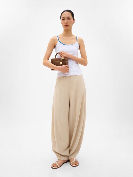 Ari Shoulder Bag, Camel