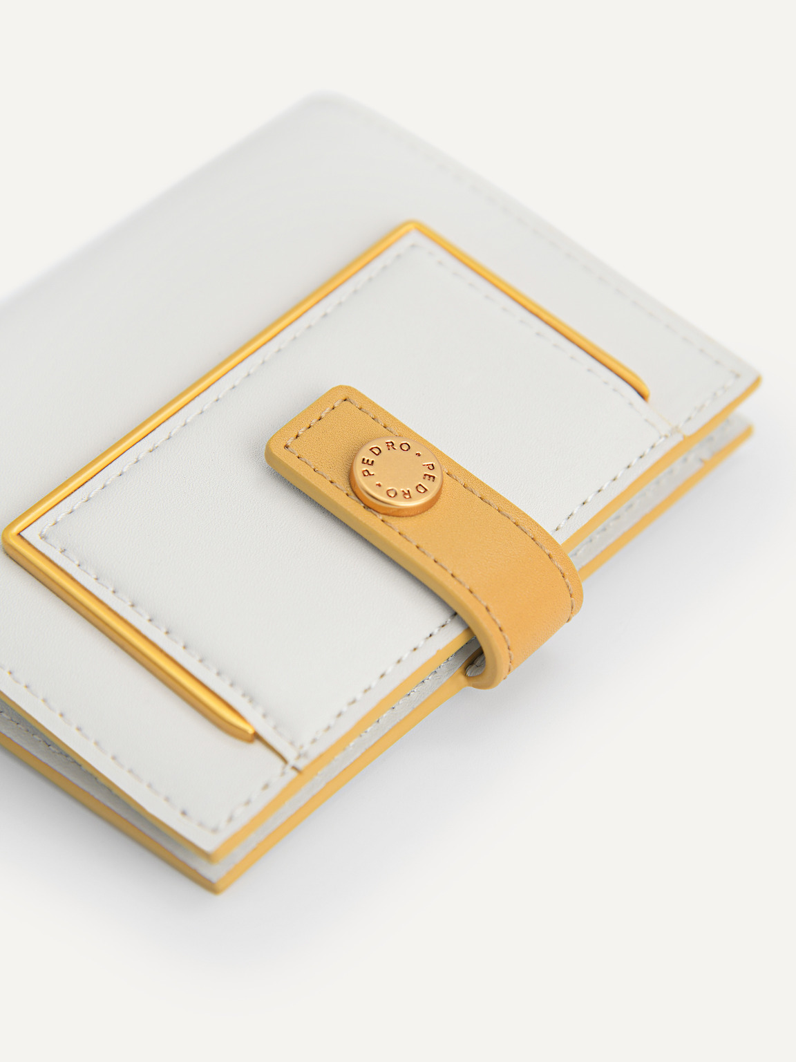 Two-Tone Bi-Fold Leather Wallet, Chalk