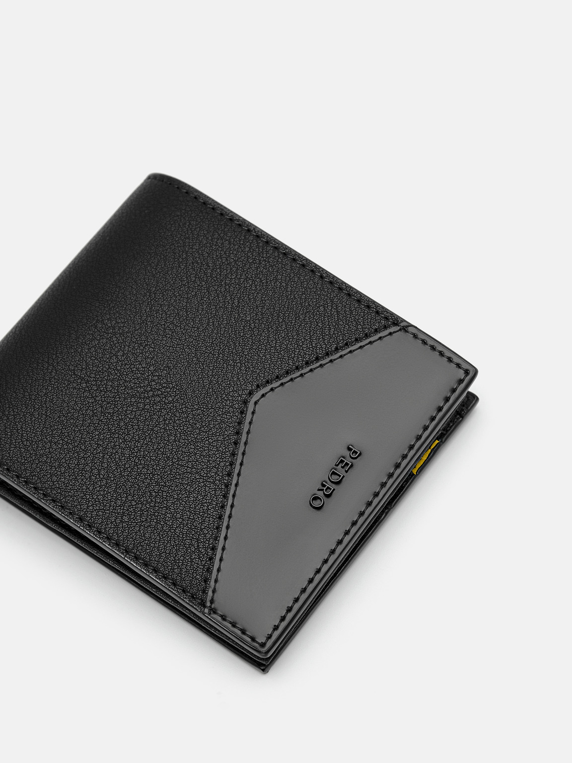 Leather Bi-Fold Flip Wallet, Black