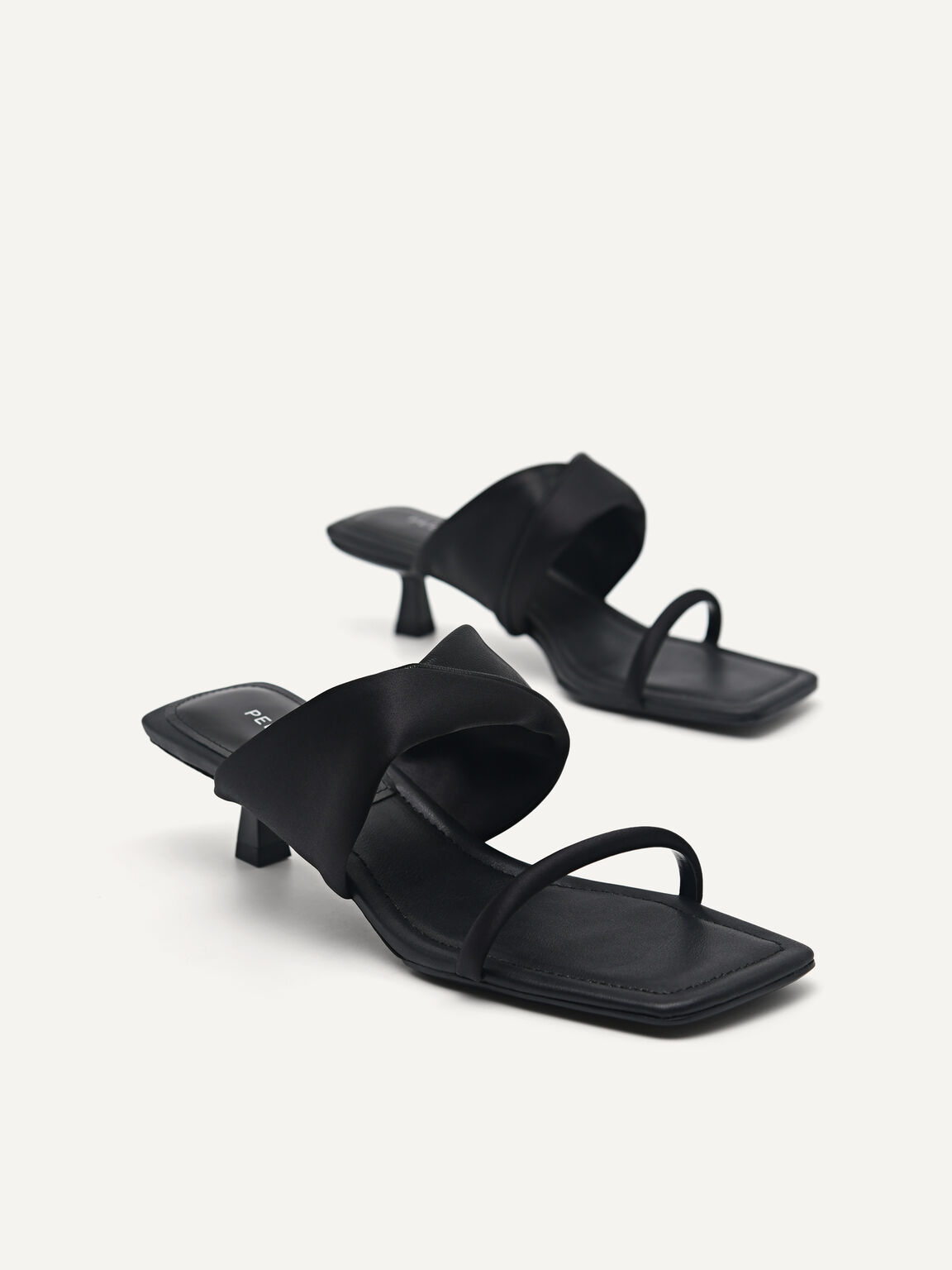 Heeled Sandals with Twisted Strap, Black