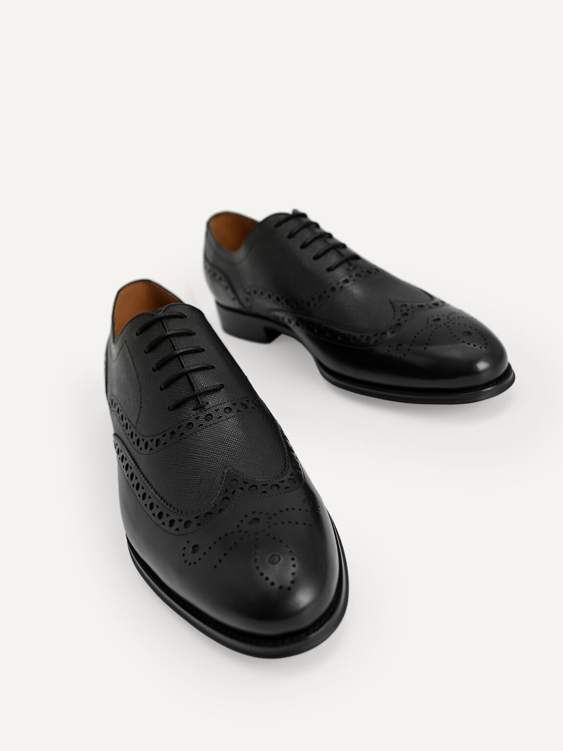 Textured Brogue Oxford Shoes, Black