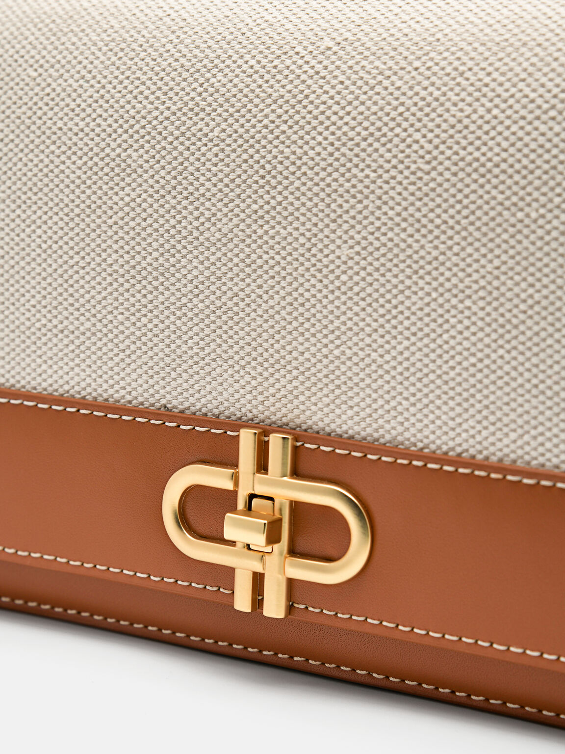 Túi đeo vai phom chữ nhật Icon Leather, Rượu Cognac, hi-res