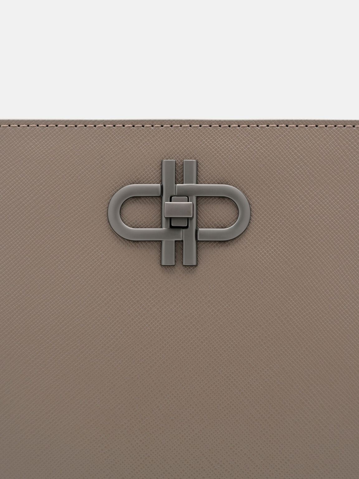 Clutch phom chữ nhật, Dark Taupe Saffiano, hi-res
