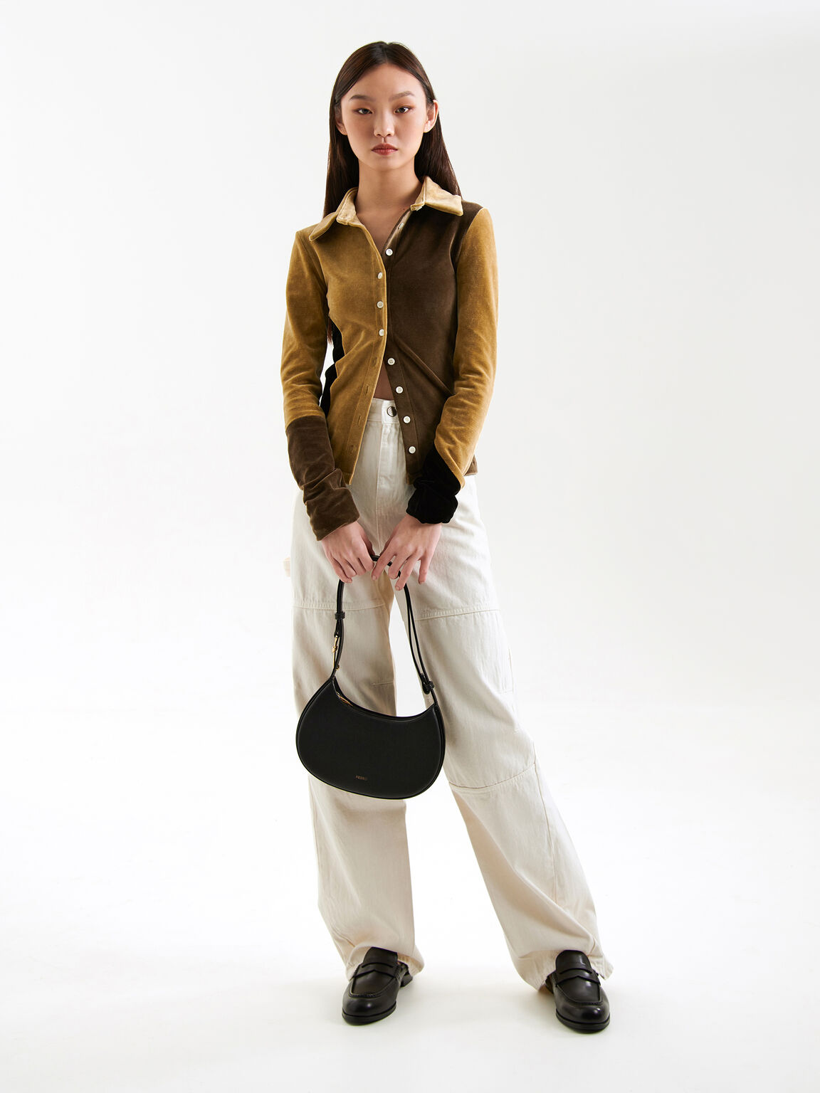 Túi đeo vai hình bán nguyệt Carolyn Crescent, Đen
