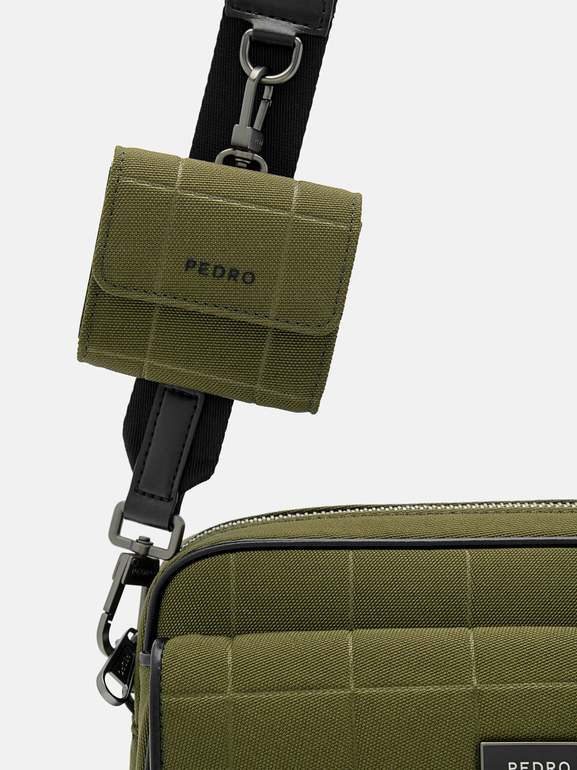 Túi đeo chéo phom chữ nhật Taper Compact, Xanh Quân Đội, hi-res