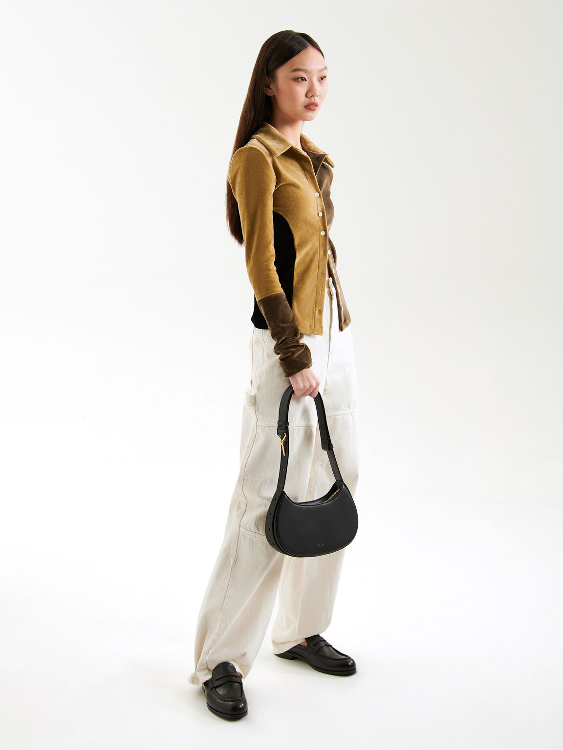 Túi đeo vai hình bán nguyệt Carolyn Crescent, Đen