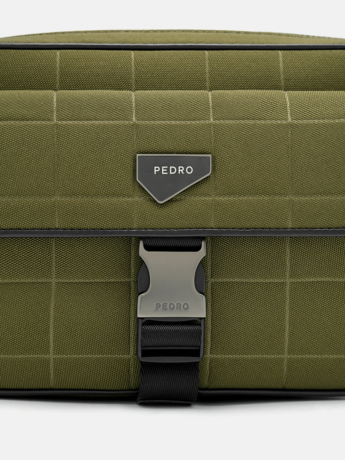 Túi đeo chéo phom chữ nhật Taper Compact, Xanh Quân Đội, hi-res