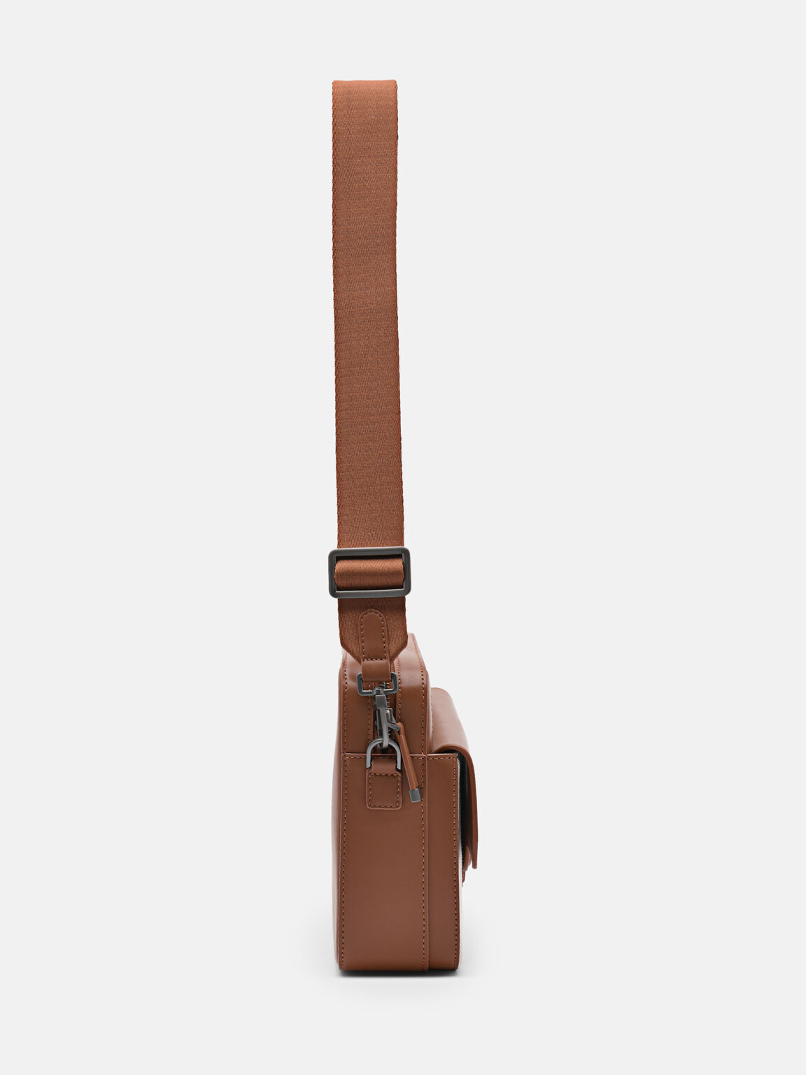 Túi đeo chéo phom chữ nhật Icon Leather, Rượu Cognac, hi-res
