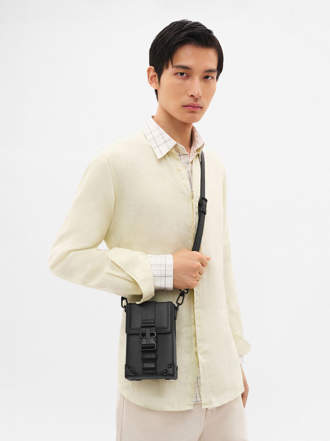 Tex Leather Sling Bag, Black Tumble