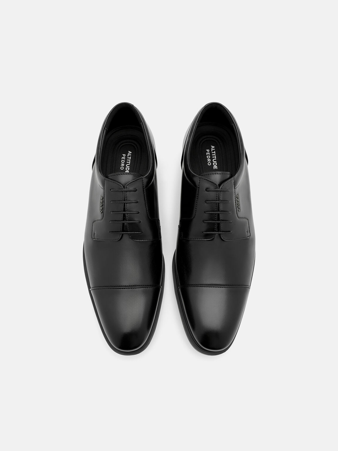 Gi&agrave;y t&acirc;y mũi tr&ograve;n Altitude Lightweight, Đen b&oacute;ng, hi-res