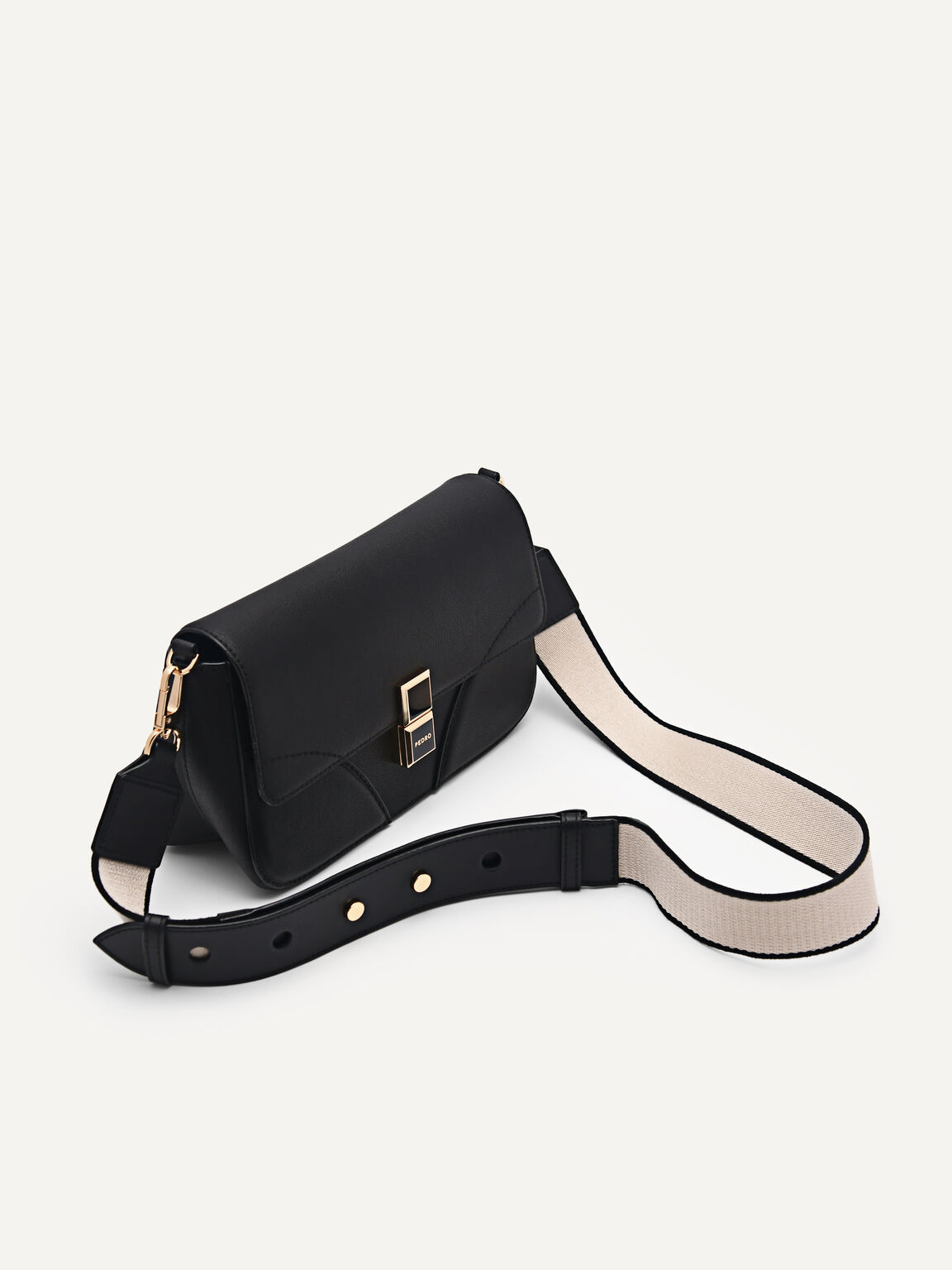 Túi đeo vai phom chữ nhật Bianca Leather, Đen, hi-res