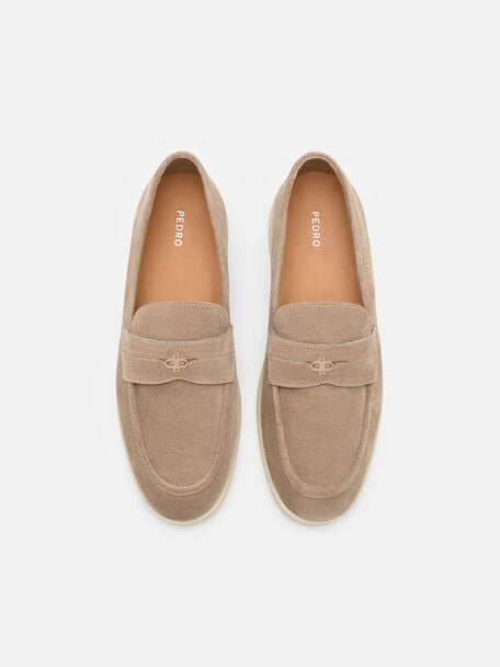 Gi&agrave;y lười đế bệt mũi tr&ograve;n Roam Suede, Sand Suede
