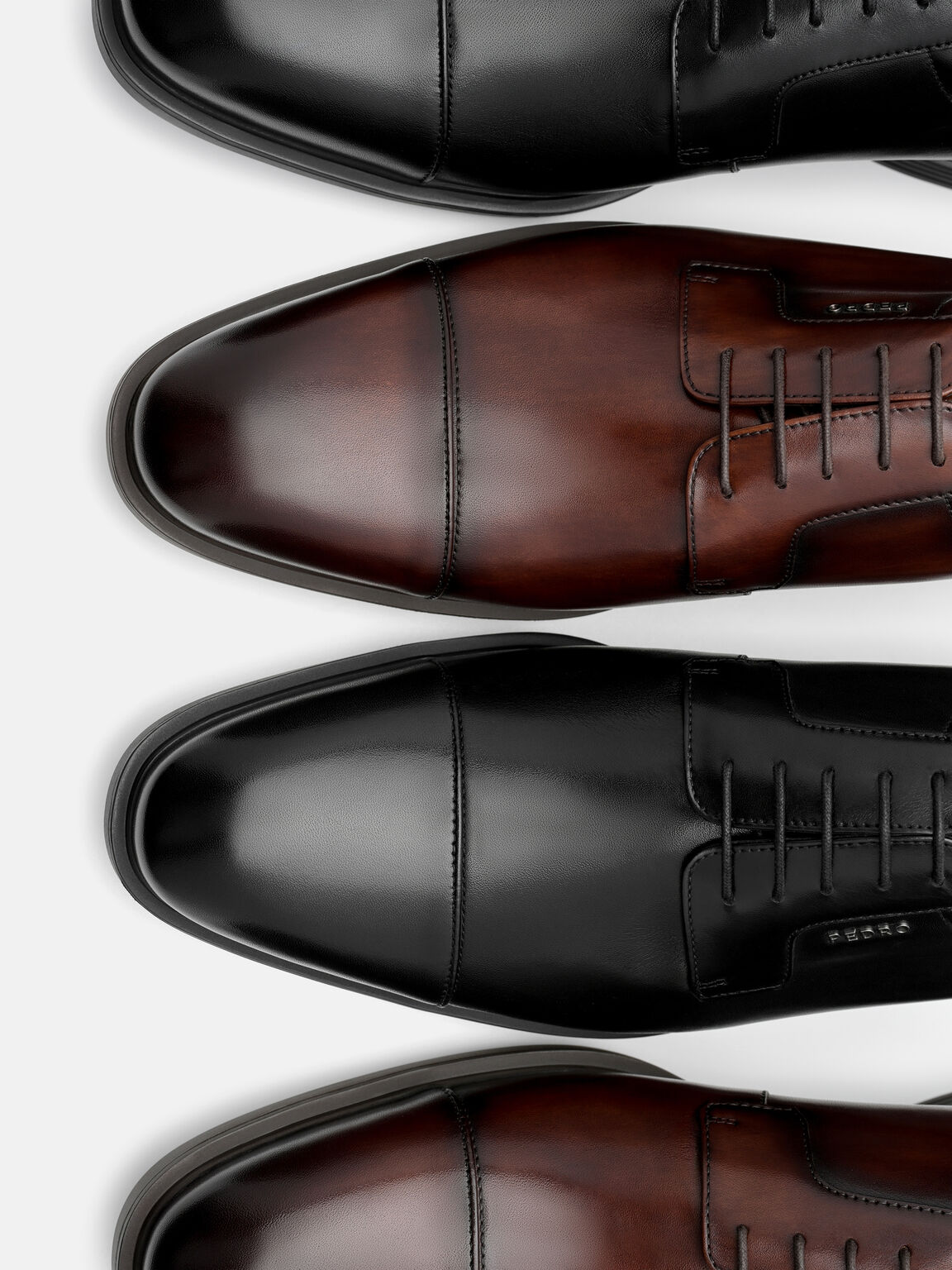 Gi&agrave;y t&acirc;y mũi tr&ograve;n Altitude Lightweight, Đen b&oacute;ng, hi-res