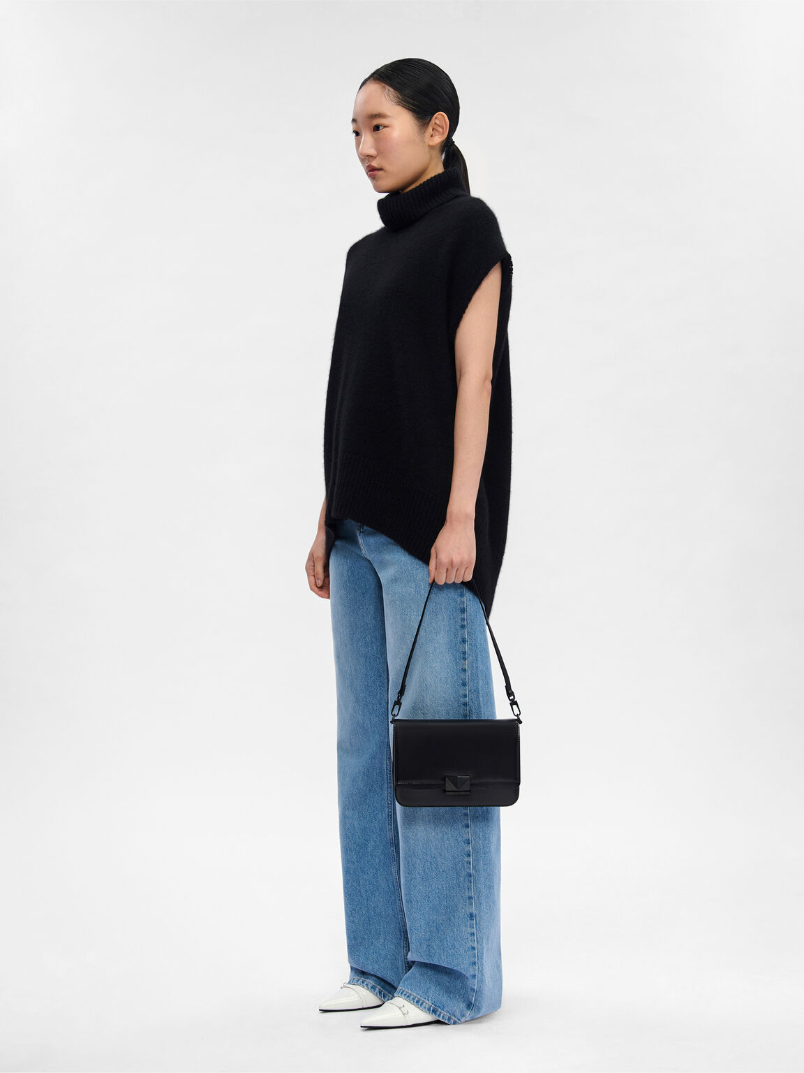 Túi đeo vai phom chữ nhật Studio Pixel Leather, Đen