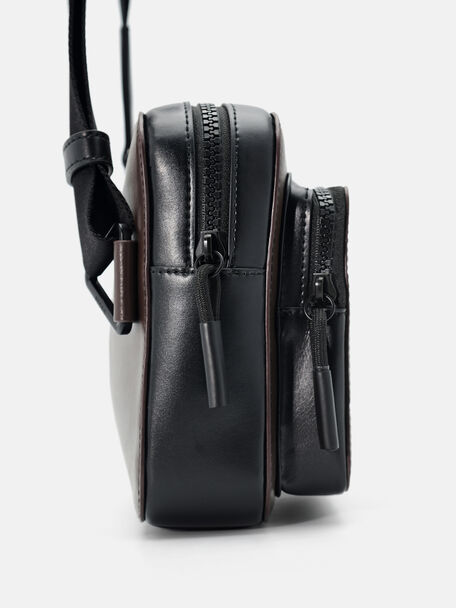 T&uacute;i đeo ch&eacute;o phom chữ nhật Flynn Casual, N&acirc;u Đậm, hi-res